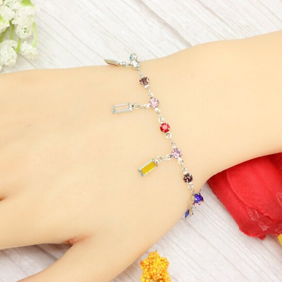 "Trendy Handmade Bracelet – A Thoughtful Gift for Girls & Women | UNVRC1323 - Picture 9 of 10